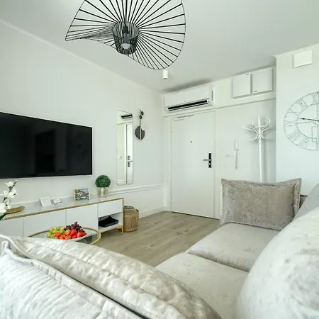 Your Holidays Waves D648 Z Widokiem Na Morze